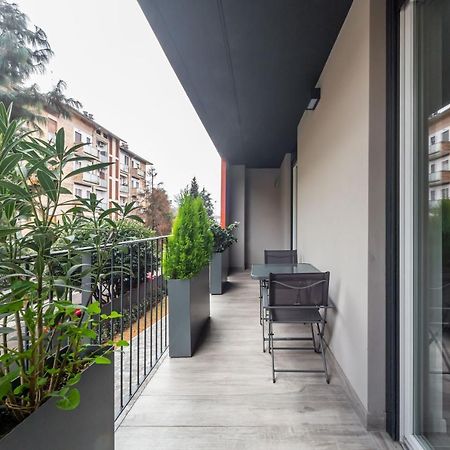 Comfy Apt With Private Parking & Balcony Milan Exterior photo
